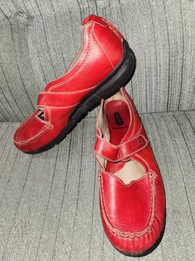 🍉Wolky Red Leather Mary Jane Comfort Mocassin.